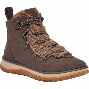 UGG Lakesider Heritage Mid sneaker boots size 9.5